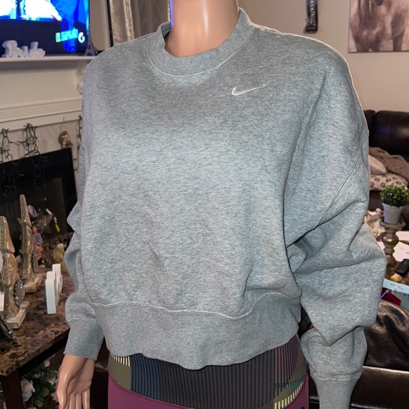 Nike Sweaters - Nike 🤩
